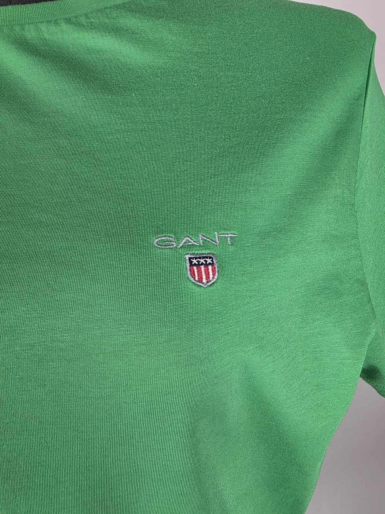 Klasyczny zielony t-shirt marki Gant