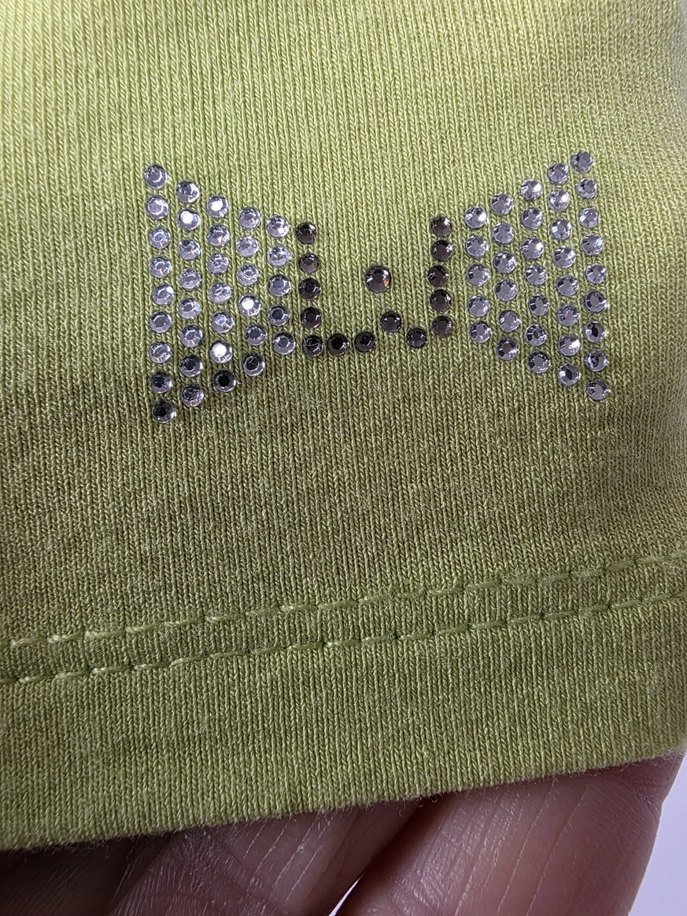 Limonkowa bluzka Liu Jo z biżuteryjnym logo