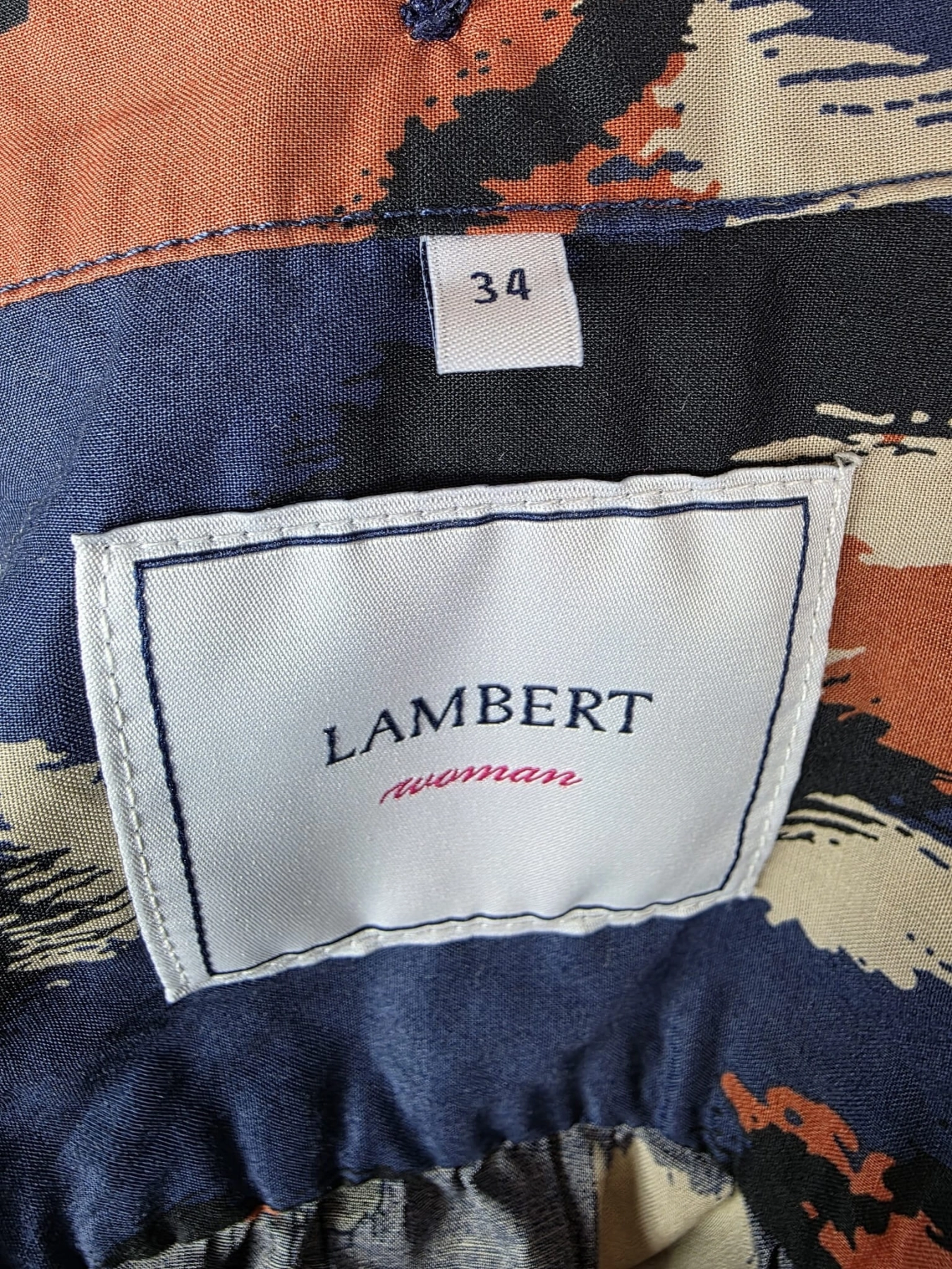 Wzorzysta koszula Lambert z eleganckim wiązaniem