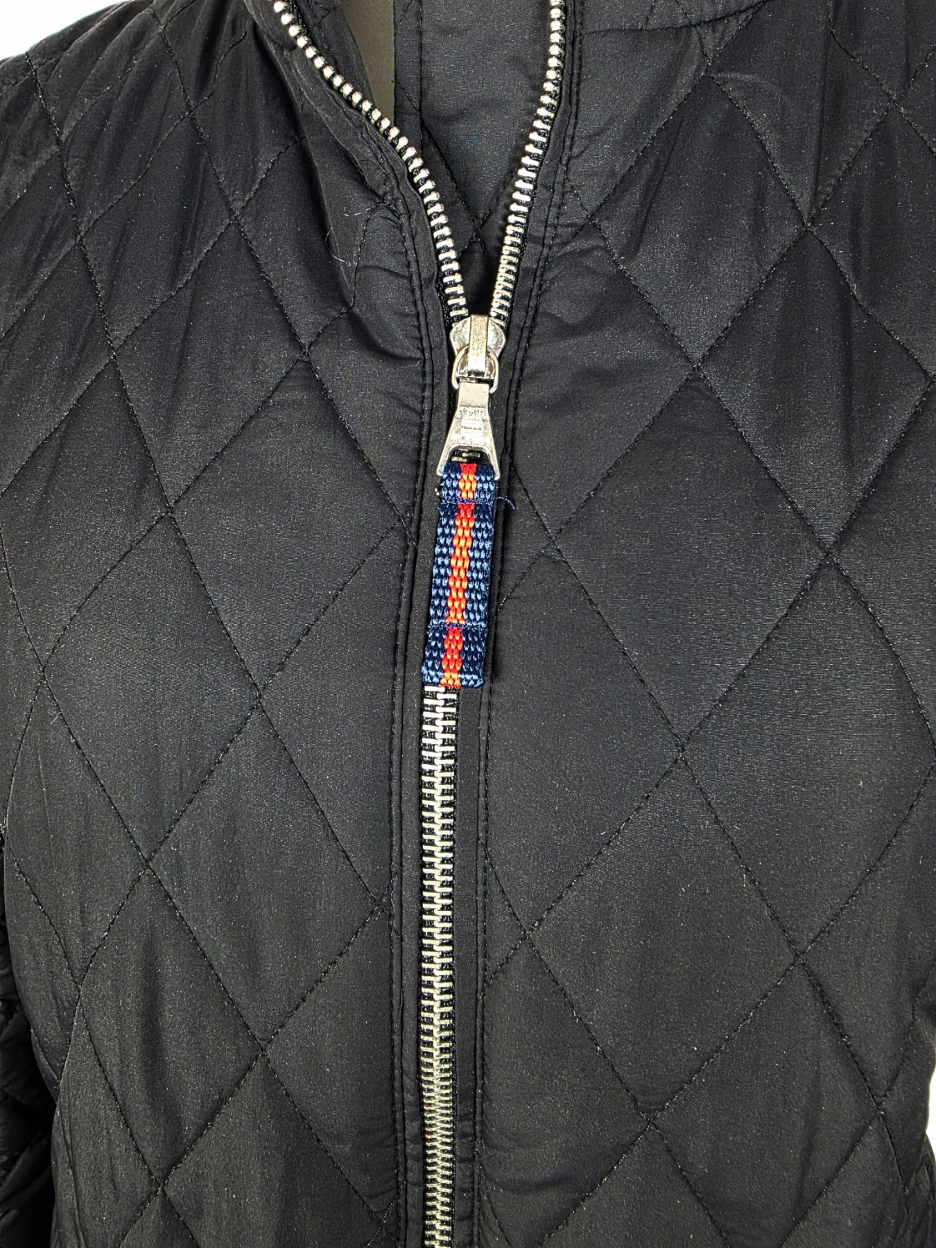 Klasyczna czarna kurtka pikowana Tommy Hilfiger
