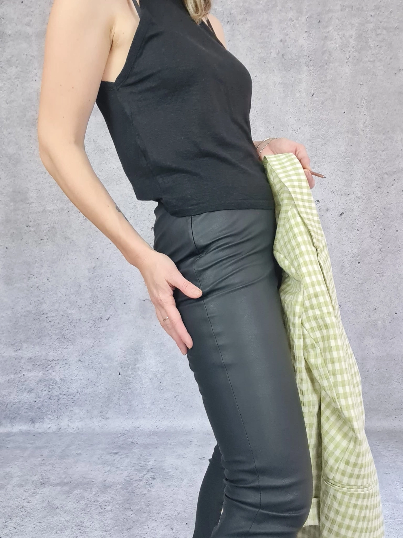 (M) Zestaw: marynarka TOVA, czarny top oraz spodnie NA-KD nowe!