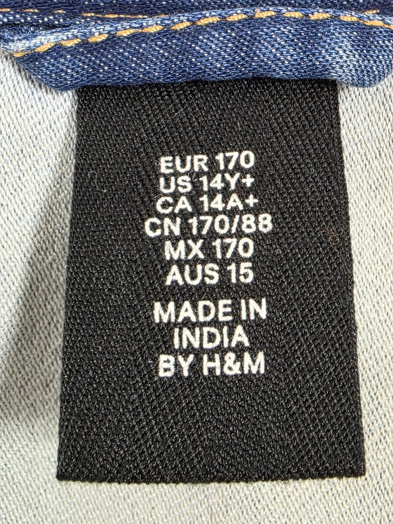 Stylowa kurtka w odcieniu blue