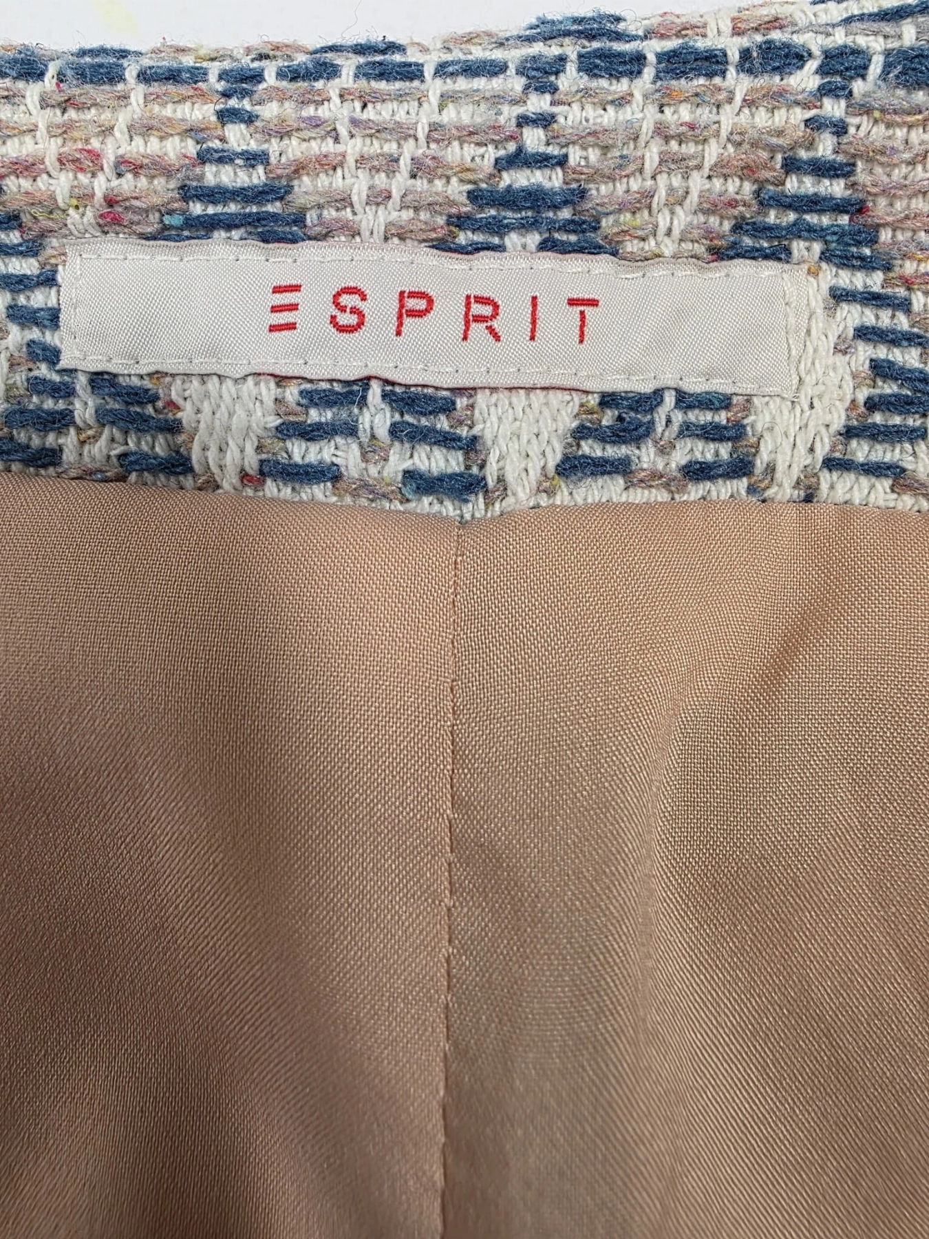 Krótki płaszcz, unikalny wzór, marka Esprit