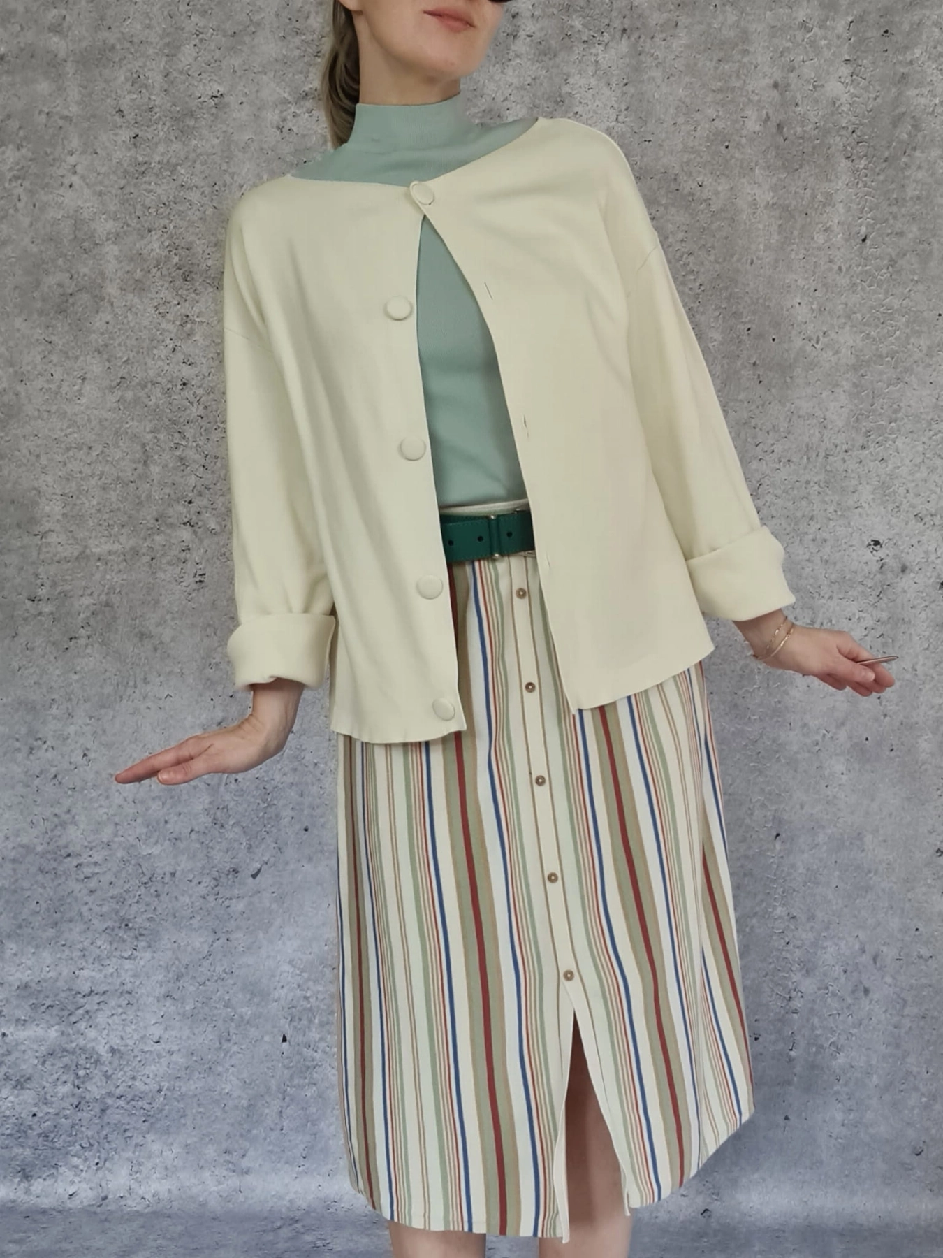2086