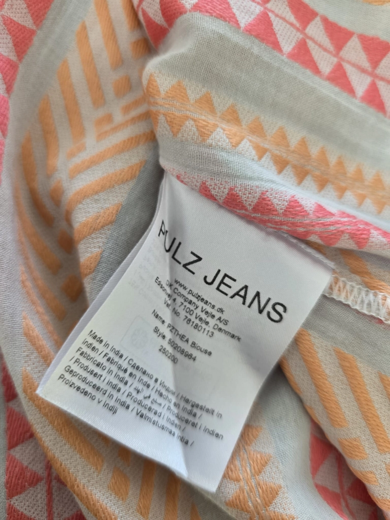 Kolorowa bluzka Pulz Jeans w etniczne wzory