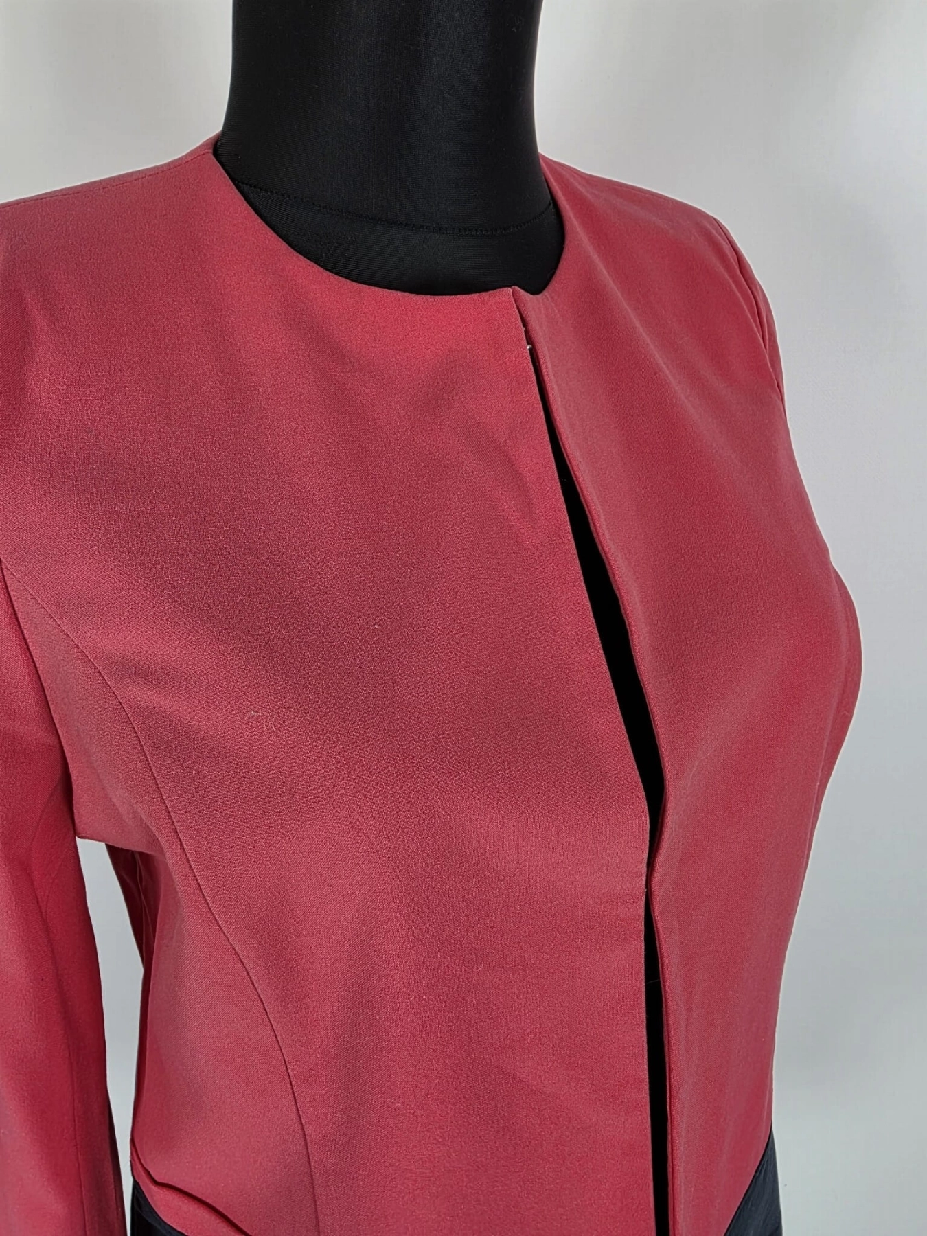 Stylowy żakiet w odcieniu koralu i granatu marki Bexleys Woman rozm. 44