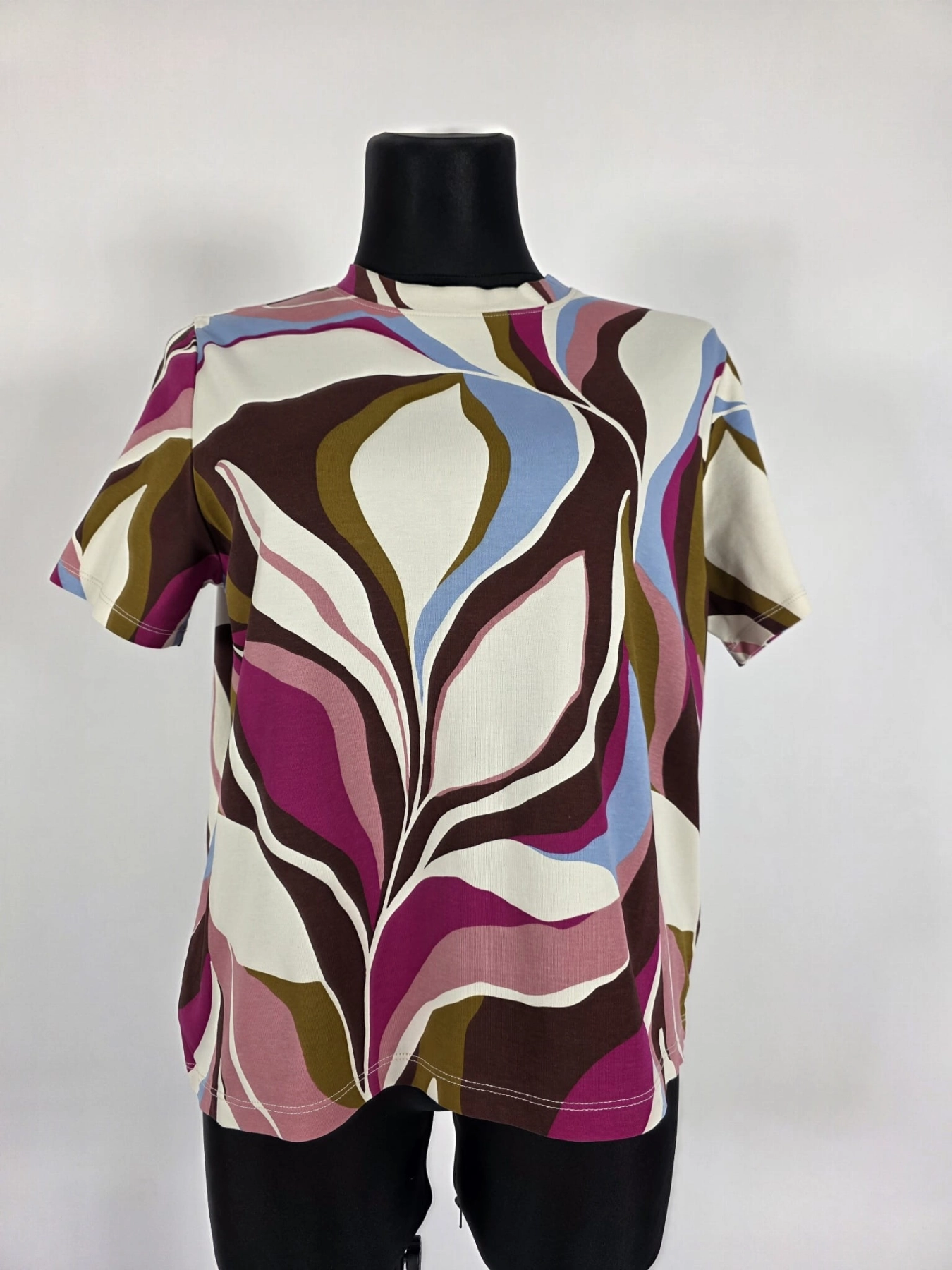 Designerski t-shirt w abstrakcyjne wzory marki C&amp;A rozm 44