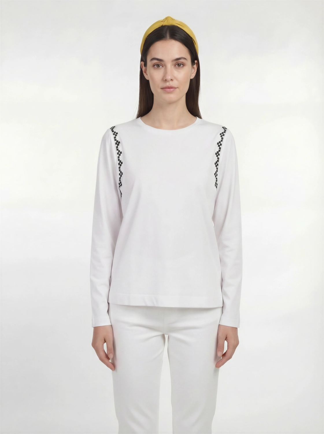 Elegancki longsleeve z unikalnym, czarnym detalem (nowy z metką!)