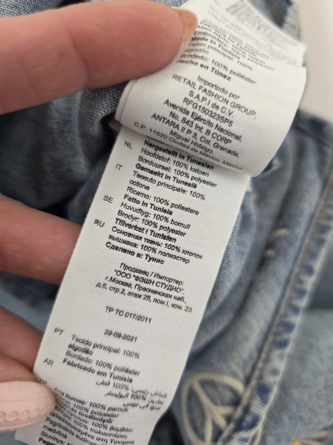 Kompletna stylizacja z koszulą Sandro oraz spodniami HM bluzką ZARA
