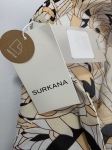 Elegancka stylizacja premium łącząca czarną koronkę Rosemunde oraz nowe wiskozowe spodnie Surkana w geometryczny wzór