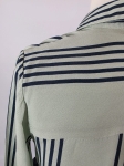Koszula w paski ICHI i jeansy Levi's 721 - idealny zestaw na każdą okazję