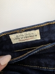 Koszula w paski ICHI i jeansy Levi's 721 - idealny zestaw na każdą okazję