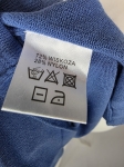 Markowa bluzka Solar z wycięciem na plecach, wykonana z miękkiej dzianiny wiskozowej w kolorze niebieskim