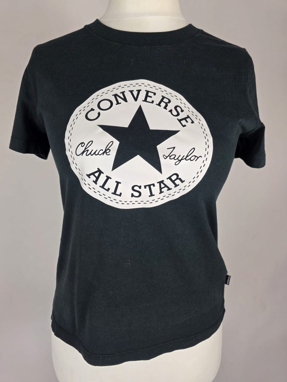 Czarna markowa koszulka damska Converse All Star w rozmiarze S, idealna do casualowych stylizacji