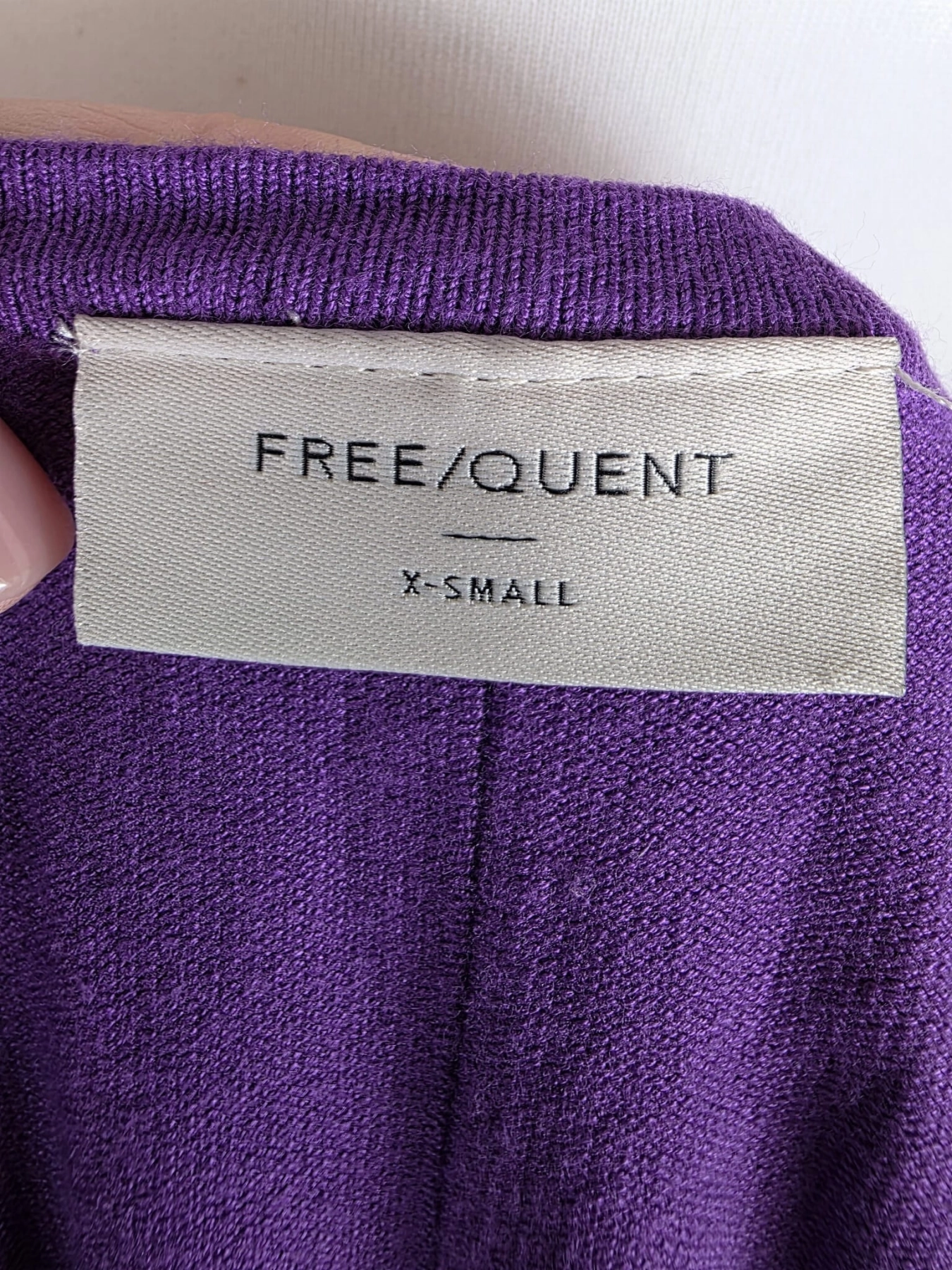 Fioletowy sweter damski Free/Quent z wiskozy, rozmiar XS, fason oversize z rękawem 3/4