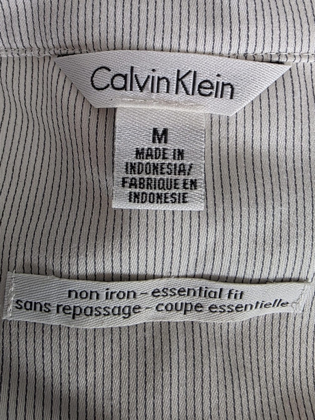 Bawełniana koszula damska Calvin Klein w prążki, rozmiar M, fason podkreślający talię