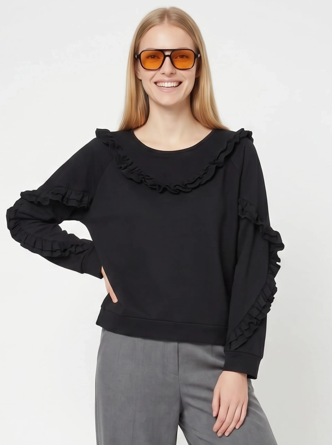 Czarna bluza Designers Remix w rozmiarze S z ozdobną falbaną i efektownymi detalami na rękawach