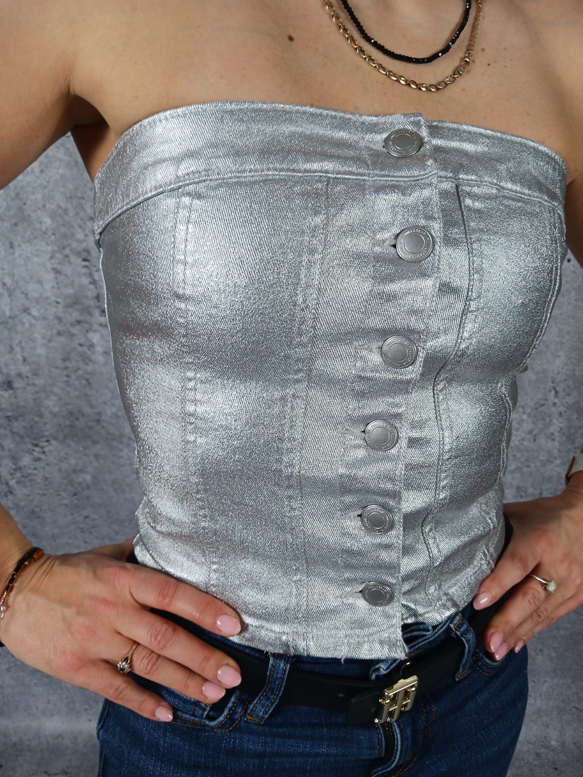 Metaliczny top gorsetowy PULL&amp;BEAR