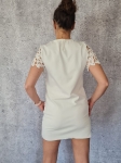 Elegancja w koronkach - biała sukienka ZARA