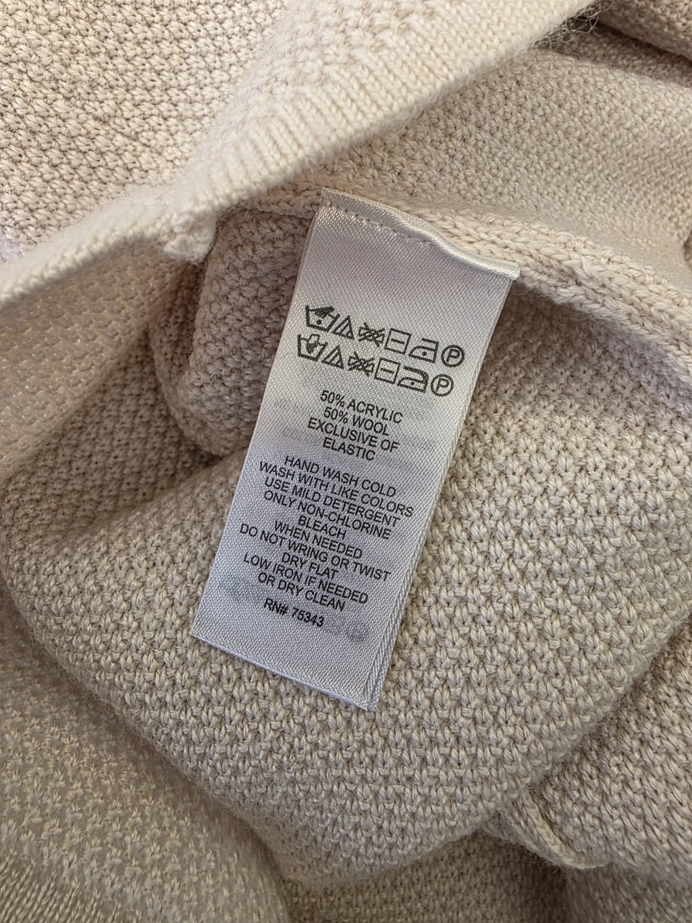 Trzyczęściowy komplet damski premium z marynarką Stradivarius, prążkowanym topem LeGer oraz wełnianą spódnicą Kenar w modnym odcieniu beżu i brązu