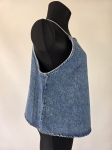 Jeansowy damski top na ramiączkach marki Lindex w rozmiarze XL, wykonany z miękkiej mieszanki bawełny i lyocellu, to idealna propozycja do letnich, casualowych stylizacji premium