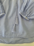 Damski komplet boho błękitna bluzka z haftem ONLY oraz beżowe lniane spodnie b.young premium second hand