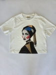 Nowy z metką kremowy t-shirt damski Ochnik z autorskim obrazem Marty Skalik (Twarda Sztuka) to limitowana bluzka artystyczna idealna na wyjątkowy prezent