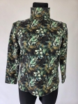 Ręcznie szyty damski golf w ciemnozielony botanical print ze złotymi detalami to elegancka i wygodna propozycja dopasowana do każdej kobiecej sylwetki