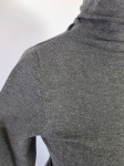 Damska stylizacja premium z beżową marynarką POLWAR, szarym golfem oraz czarnymi spodniami jeansowymi G-Star RAW
