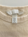 Damski komplet stylizacyjny z wełnianą kamizelką z alpaką MSCH Copenhagen, klasycznym longsleevem oraz szarymi jeansami z szeroką nogawką Never Denim