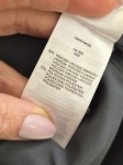 Stylowy komplet damski ze szarym darmowym kardiganem Made in Italy, pasiastą koszulą Clarina oraz wygodnymi spodniami Jake’s na gumce