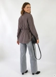Damski komplet casualowy składający się z luźnej bluzki G-Star RAW oraz szarych jeansów wide leg marki ONLY
