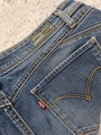 Kardigan Ochnik w zestawie z koszulą Marc O'Polo i spodniami Levi's