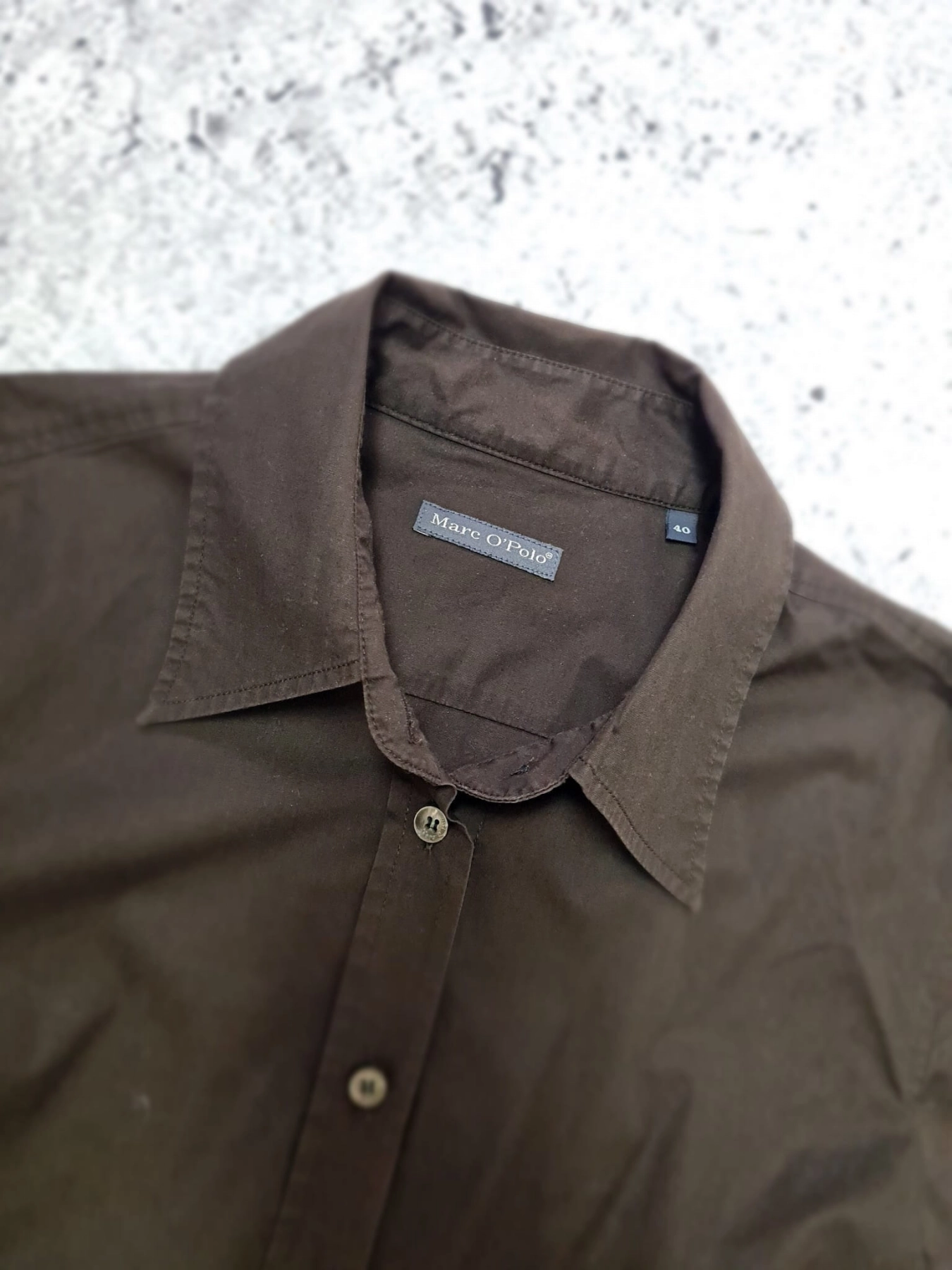 Kardigan Ochnik w zestawie z koszulą Marc O'Polo i spodniami Levi's