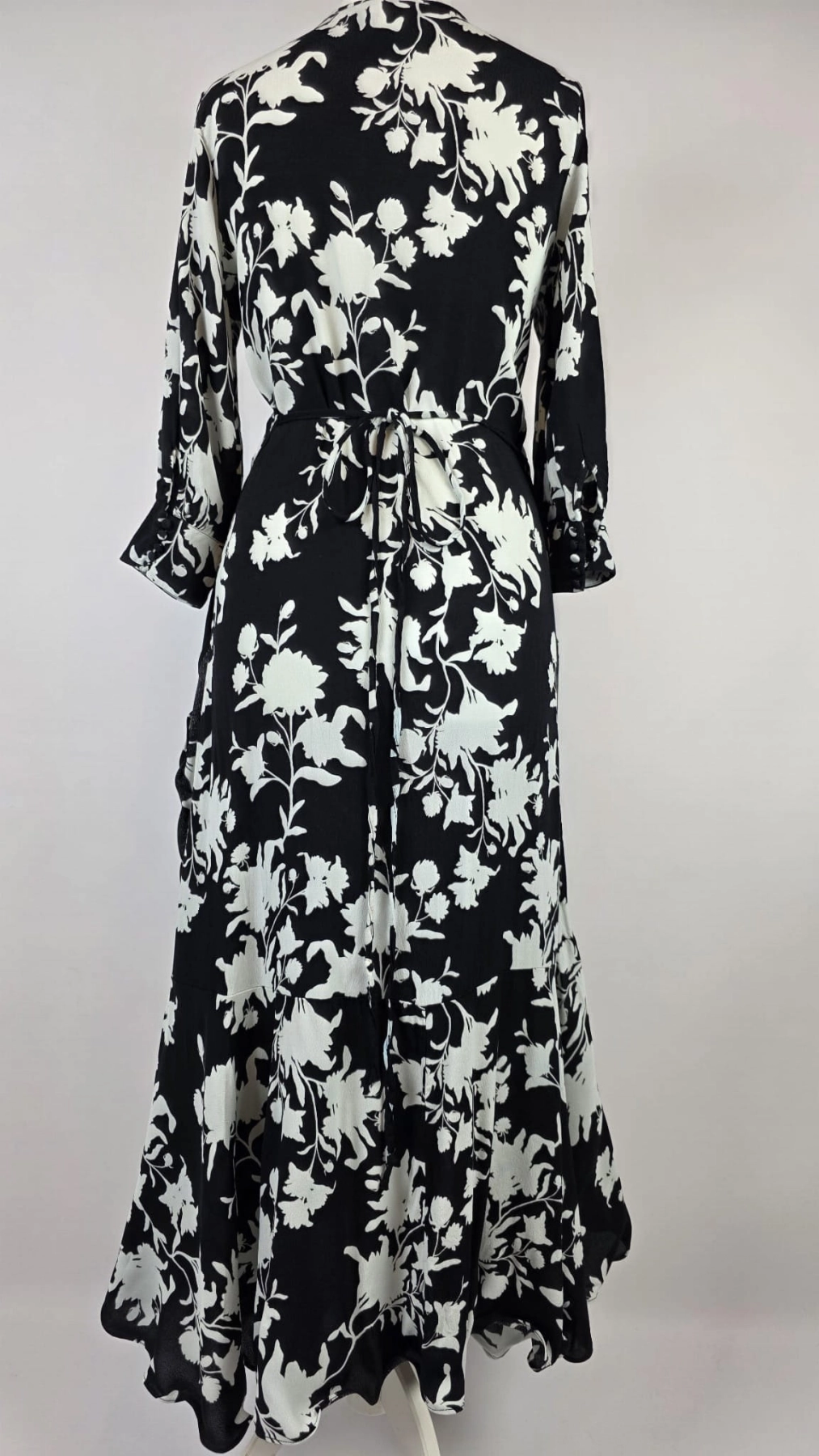 Sukienka w Paski z Detalem na Plecach H&amp;M