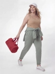 Szałwiowy dres OUTHORN oraz koszulka Victoria Secret