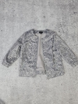 Kurtka typu bomber z unikalnym printem 'SOLAR', czarny dzianinowy golf 'H&amp;M' oraz spodnie 'Intimissimi'