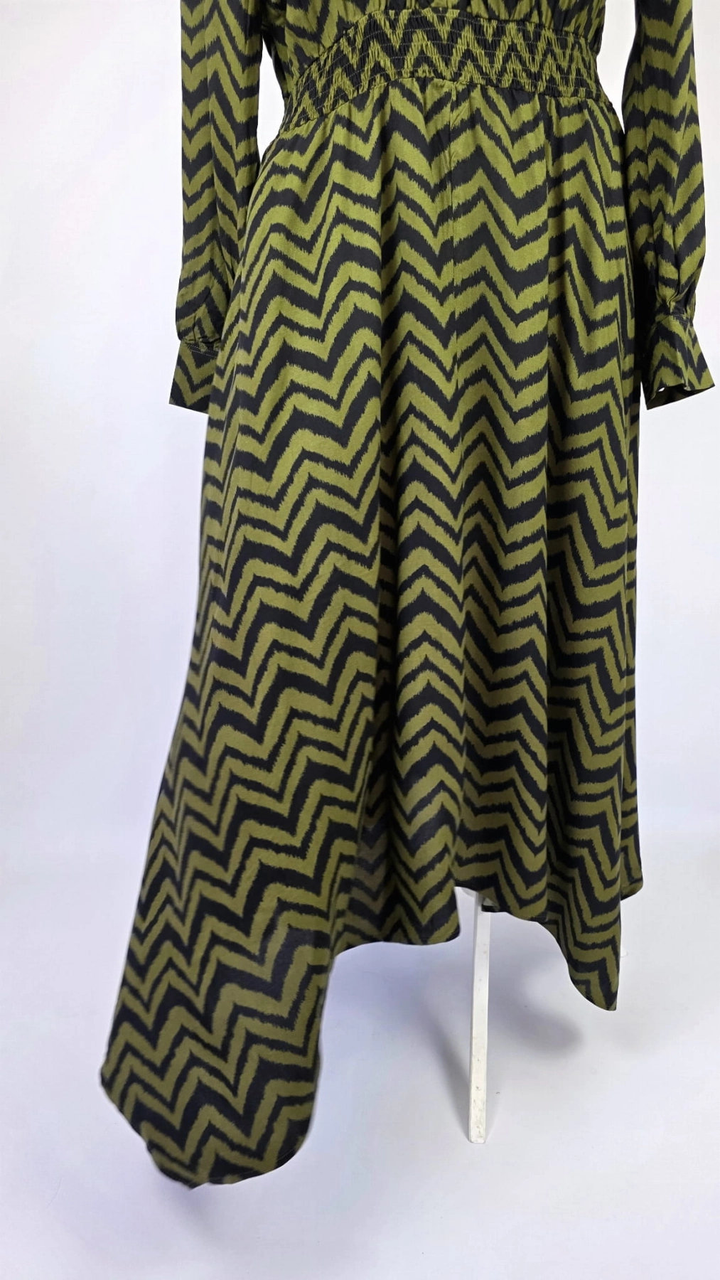 Stylowa sukienka midi w wyrazisty wzór chevron NOWA Z METKĄ rozm.46