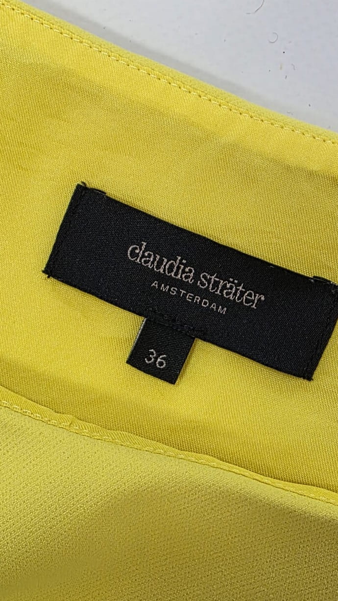 Żółta sukienka etui marki Claudia Sträter