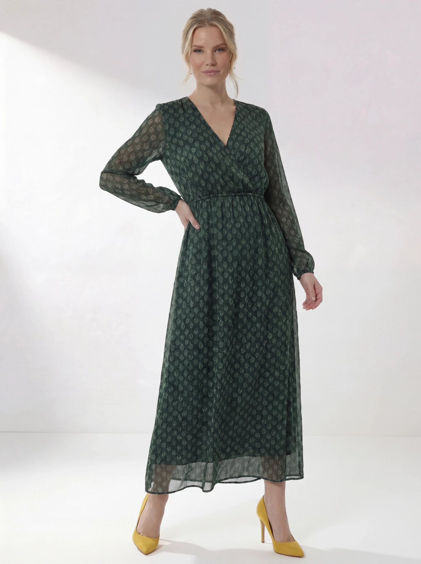 Elegancka sukienka maxi w butelkowej zieleni NEO MOIR