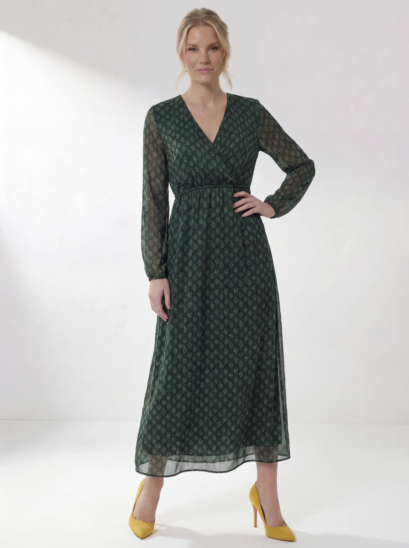 Elegancka sukienka maxi w butelkowej zieleni NEO MOIR