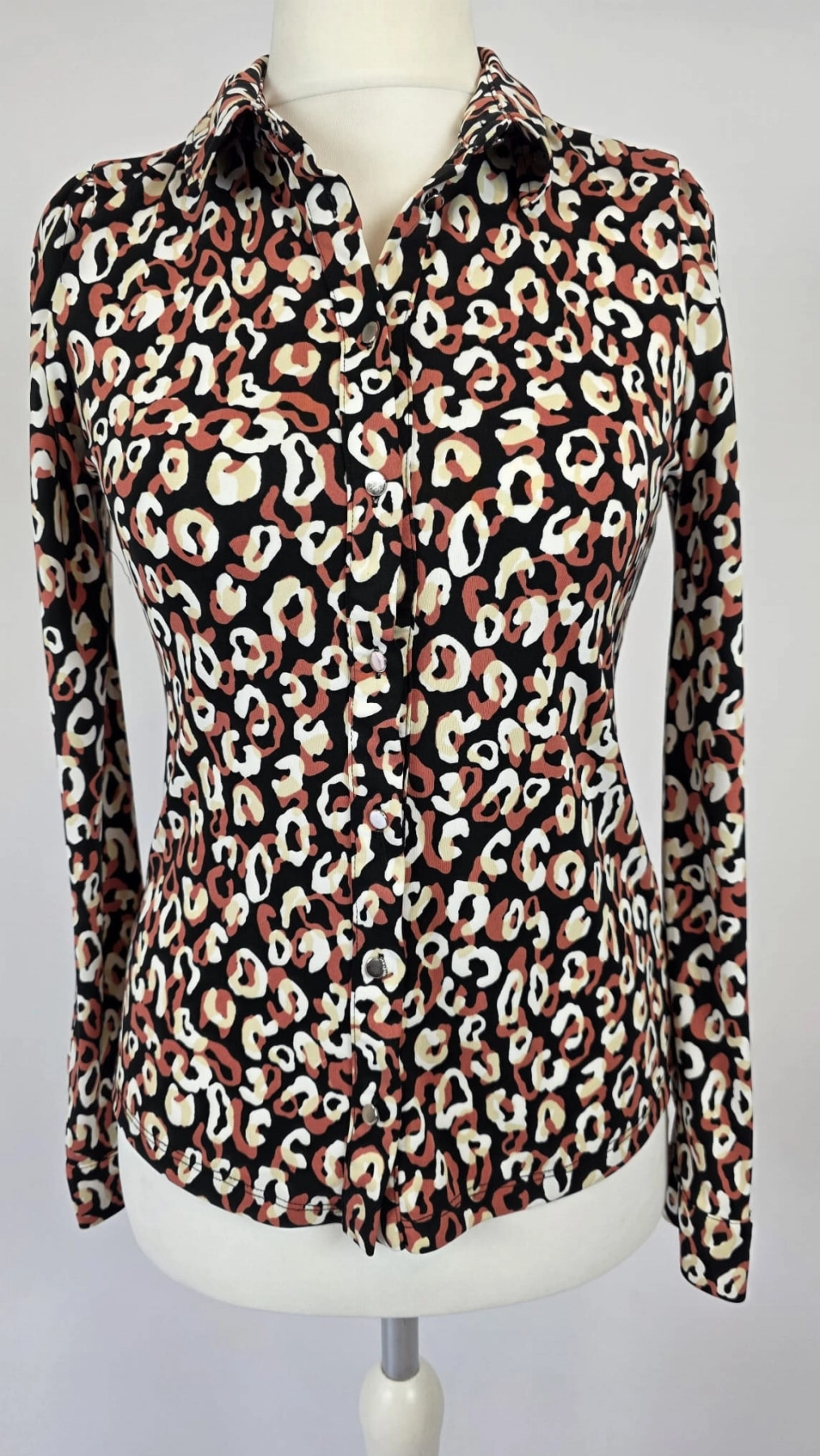 Elegancka koszula w drapieżny print MELTING STOCKHOLM