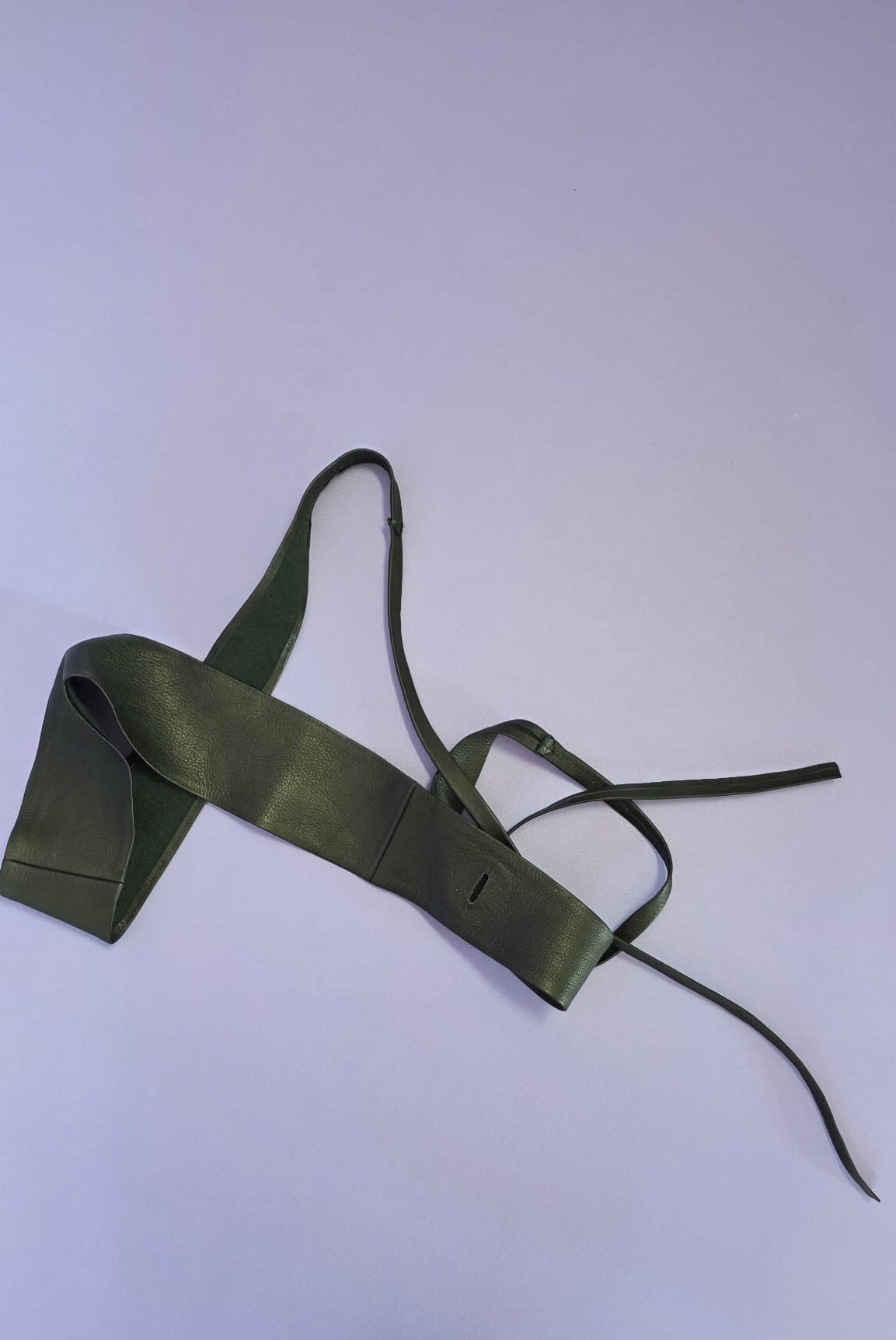 Elegancki zestaw dobrany przez Stylistkę: sukienka, gorsetowy top, pasek