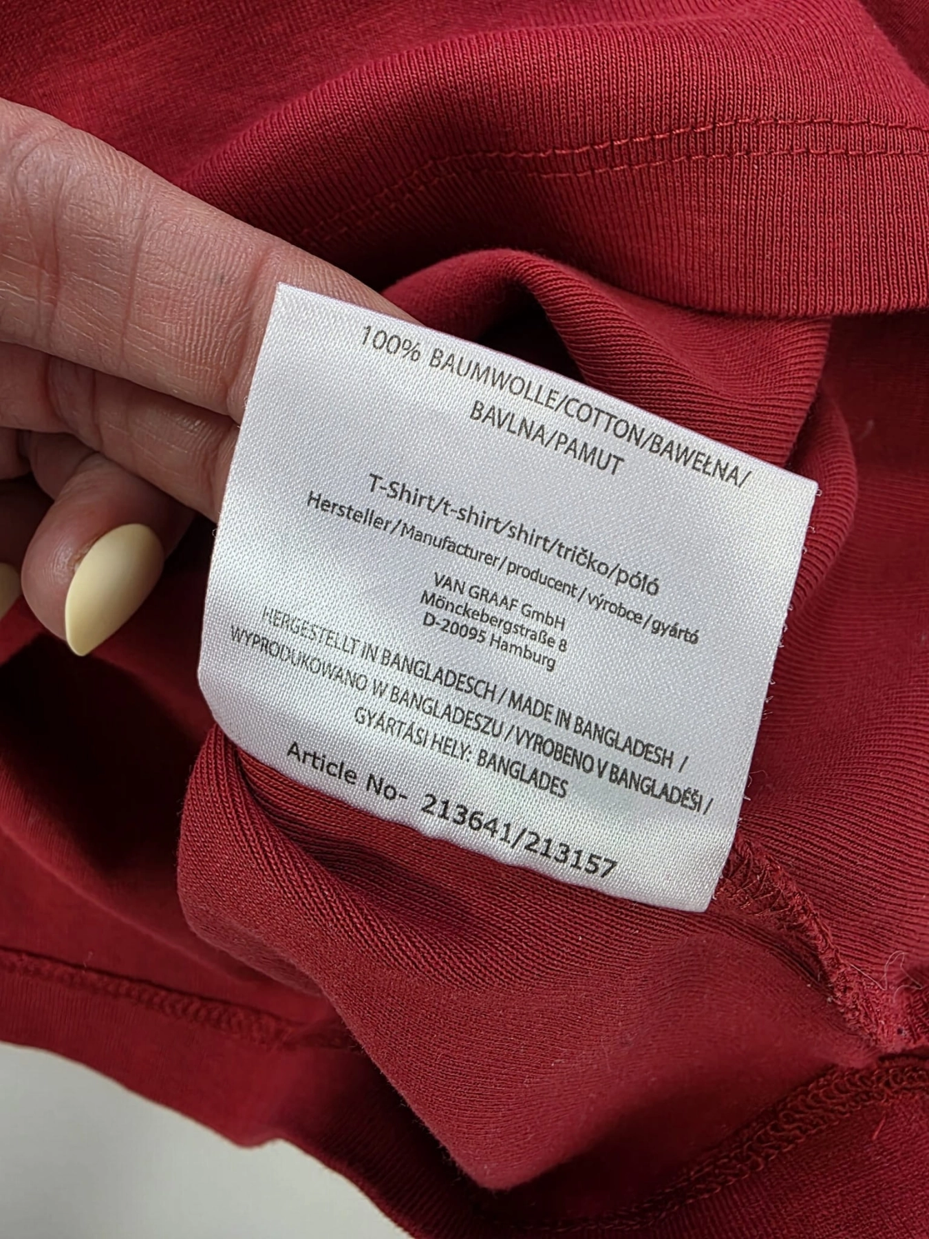 Look premium z pikowaną kurtką i dopasowanymi spodniami