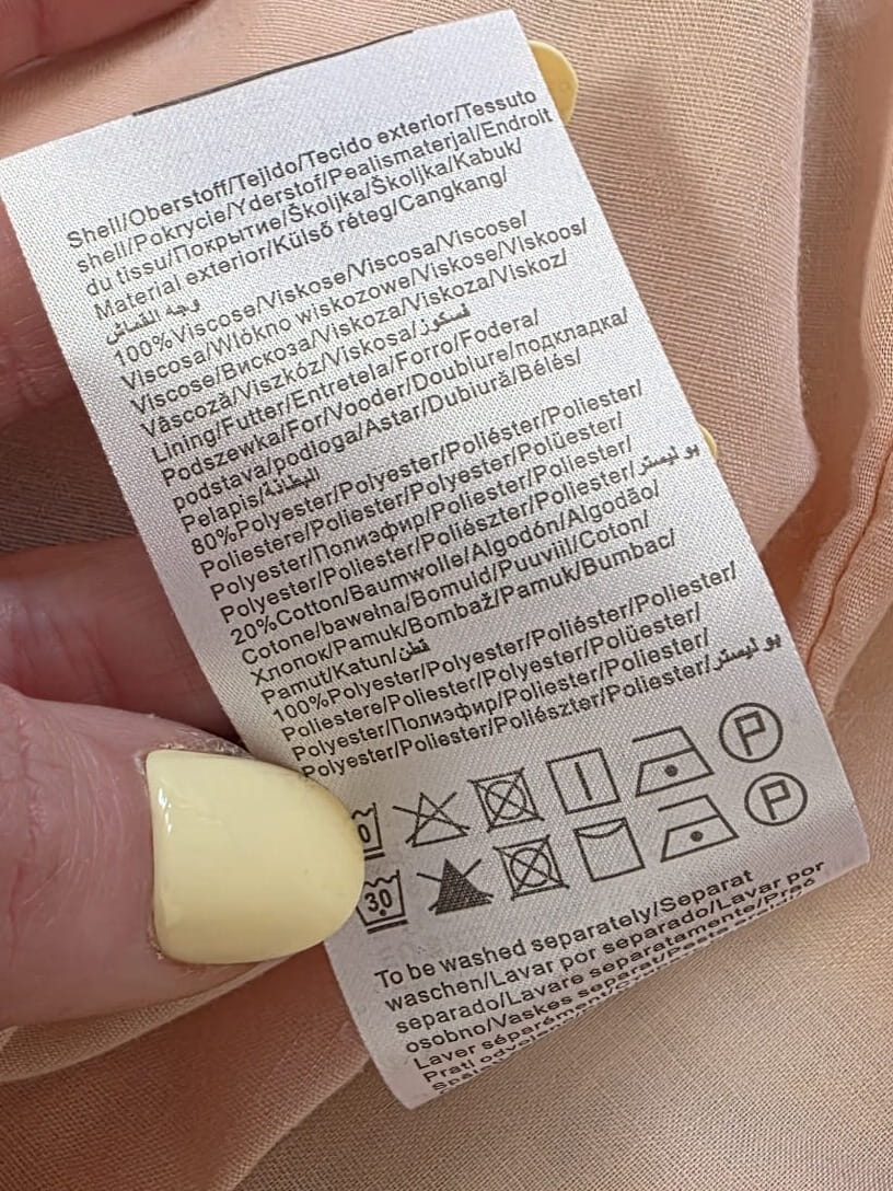 Look premium z pikowaną kurtką i dopasowanymi spodniami