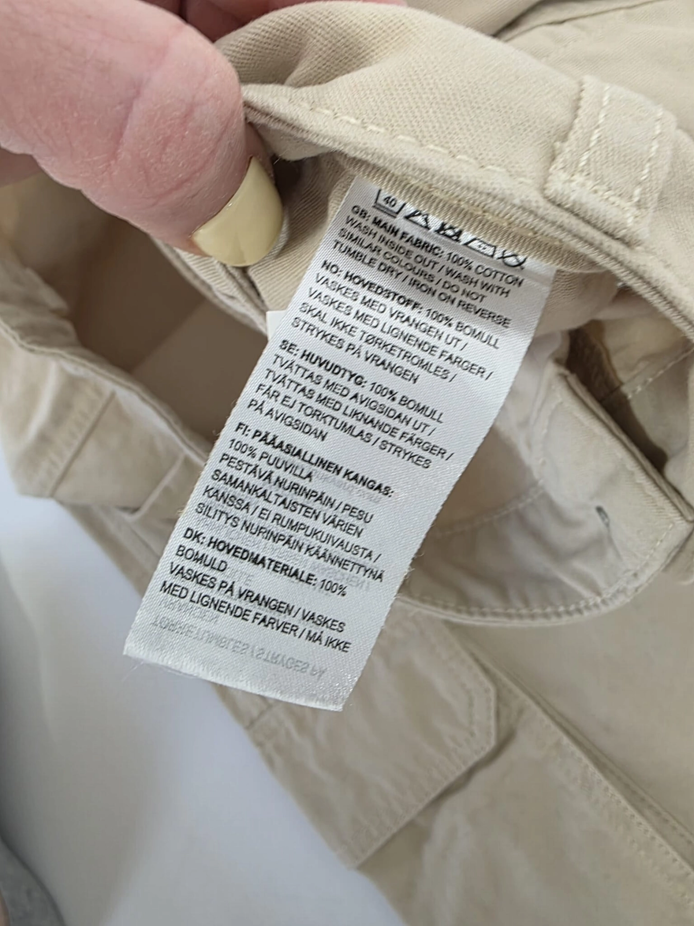 Zestaw: sweter PART TWO butelkowa zieleń, bluzka w motyle STRADIVARIUS i piaskowe, szerokie spodnie