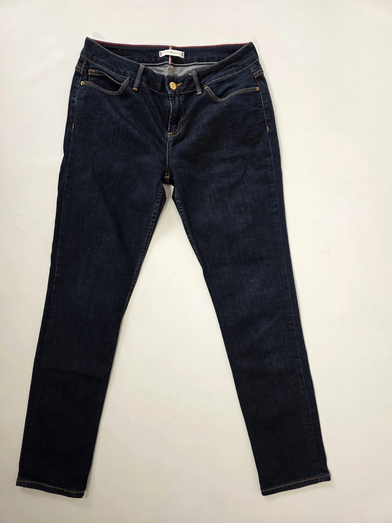 Granatowe jeansy z bawełny organicznej Tommy Hilfiger (rozm. 30/32)