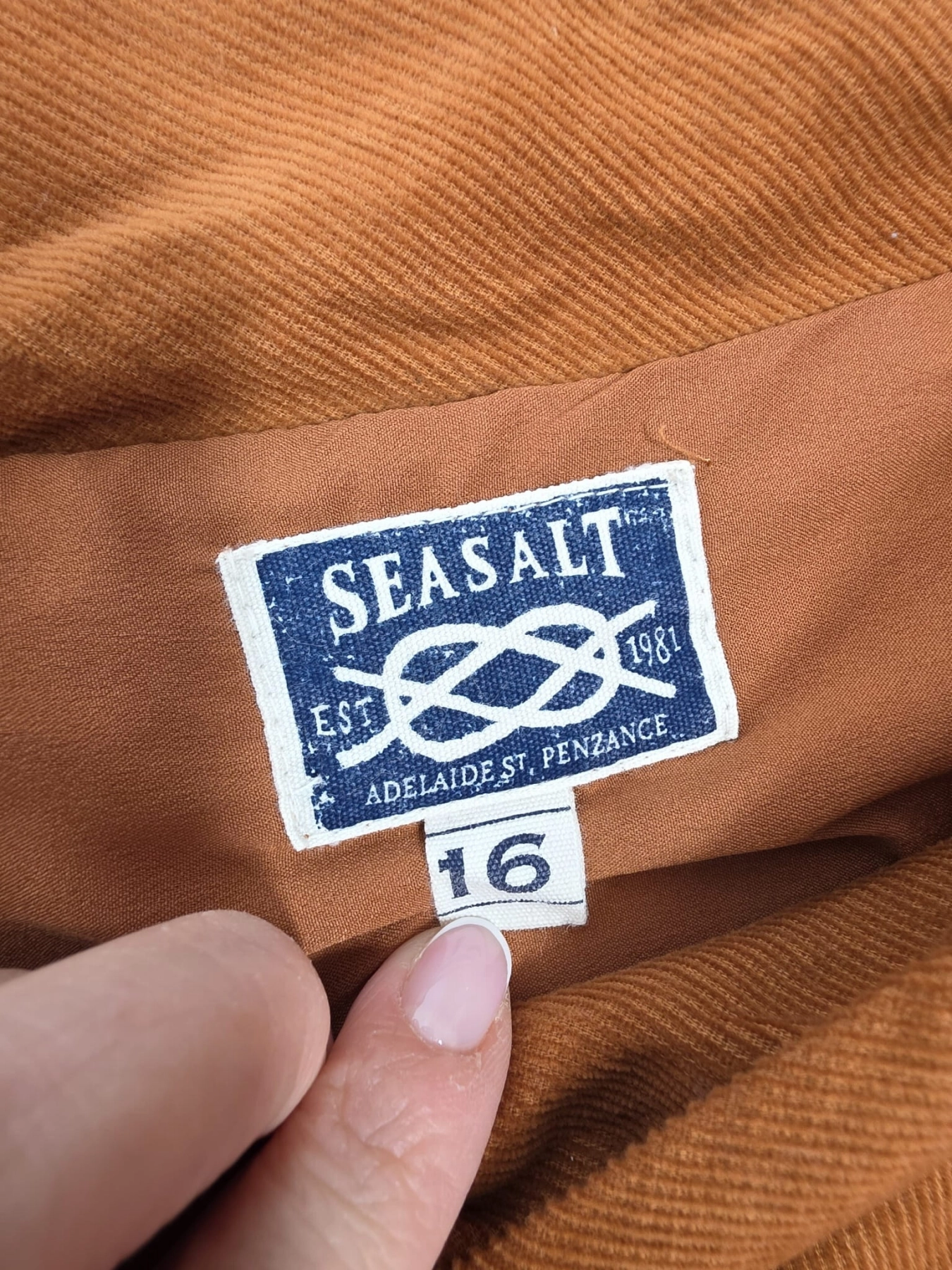 Luźna sukienka mini ze sztruksu Seasalt, rozm. 44