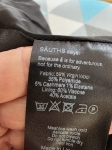 Czarna sukienka na ramiączkach z wełną i kaszmirem - marka Sauths